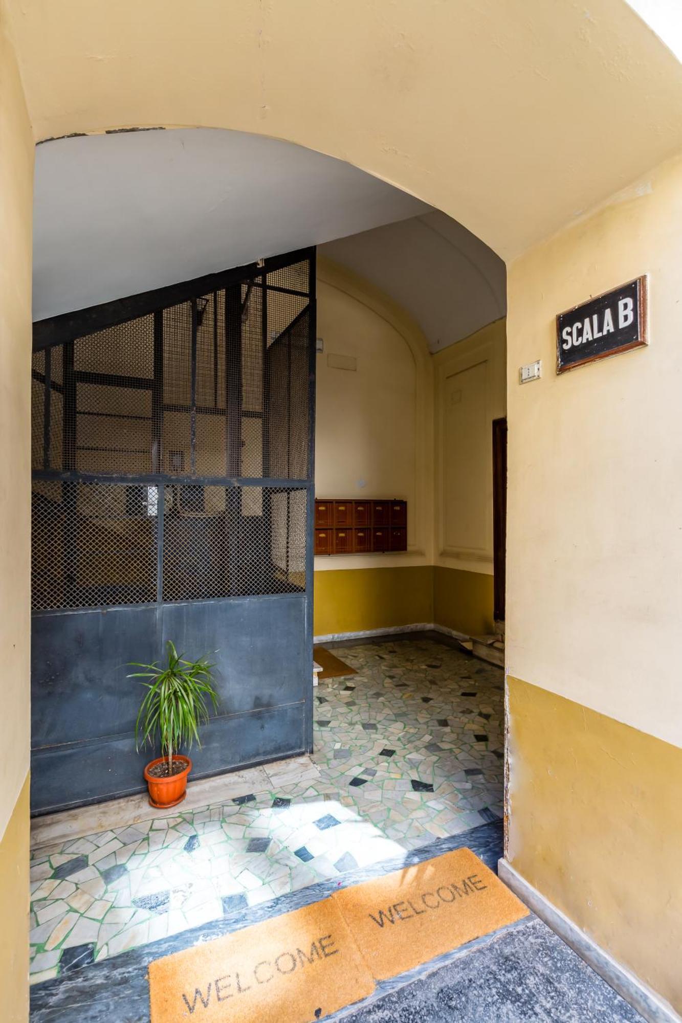 Duomo Grand Family Loft Apartman Nápoly Kültér fotó